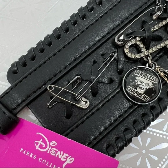 Betsey Johnson Disney’s Haunted Mansion Buckle & Charm CuffNWT/RARE!